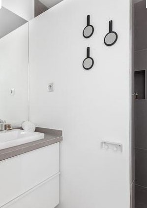 Paris 3e, quartier du Temple : détails salle de bain